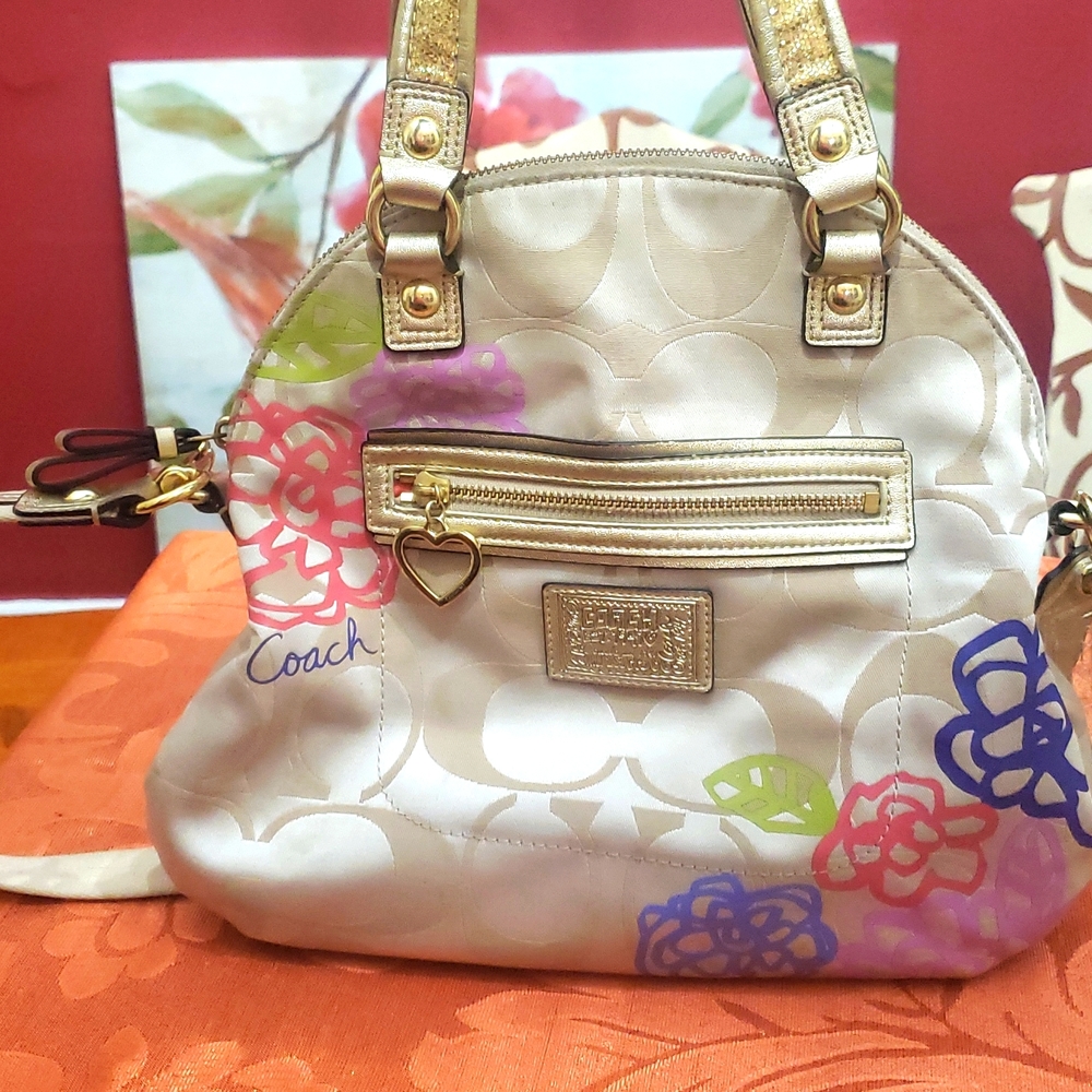 COACH Poppy Daisy Womans handbag